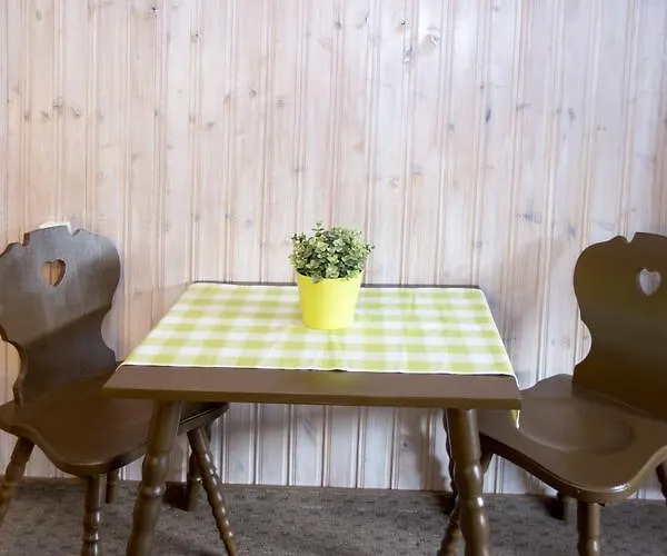 Ridehouse Nocleg ze śniadaniem *